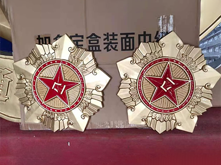 如何理解八一军徽的图案